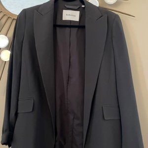 Women's Aritzia / Babaton Blazer